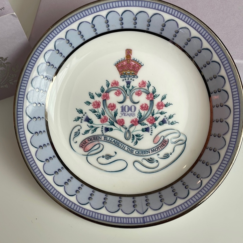 Royal Collection Commemorative Small Decorative Plate